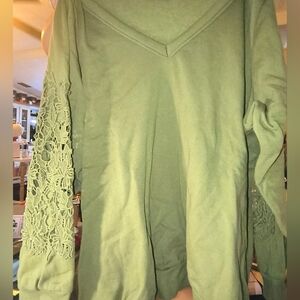 Green Lace Sleeve Women's Sweater